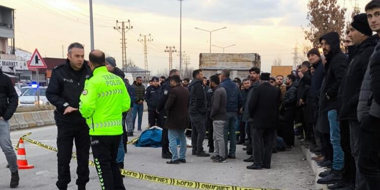 Wan’da trafik kazasında bir öğrenci hayatını kaybetti