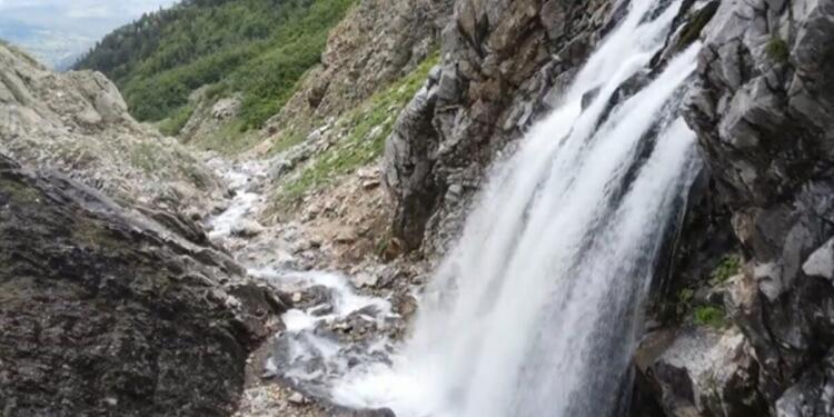 Nilüfer Çayı’ndan zehir akıyor