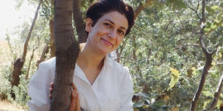 Pexşan Ezîzî için binlerce imza toplandı