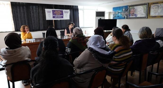 DEM Parti Kadın Meclisi’nden ‘Özel savaş politikaları’ paneli