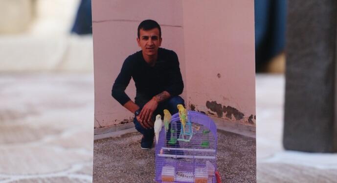 Kaburga ve dişleri kırılan tutsağın durumu kötüleşiyor