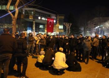 Eş Genel Başkanlar: Hilekarlıkla demokrasi yan yana olmaz