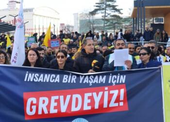 Kamu emekçileri iş bıraktı: Emeğimizin karşılığını istiyoruz