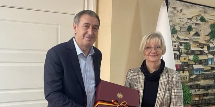 Almanya Büyükelçisi DEM Parti’yi ziyaret etti