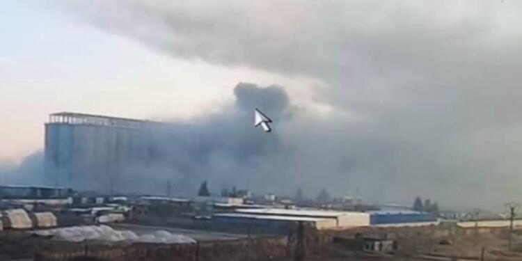 Savaş uçakları Sirîn’de tahıl ambarlarını bombaladı