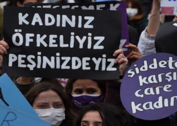 Evli olduğu erkekten şiddet gören kadın yoğun bakımda