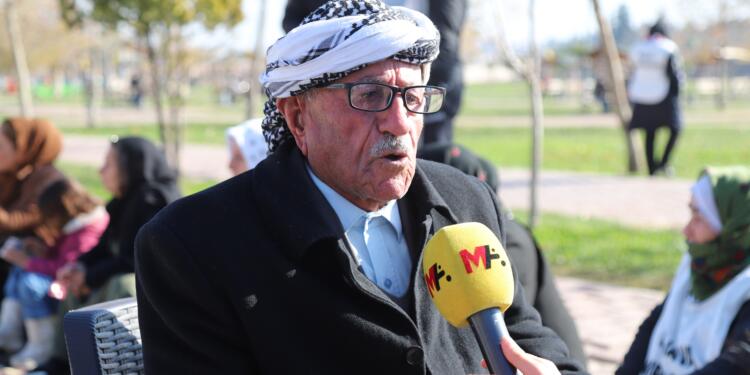 94 yaşındaki Aslan her gün Qamişlo sınırında nöbette