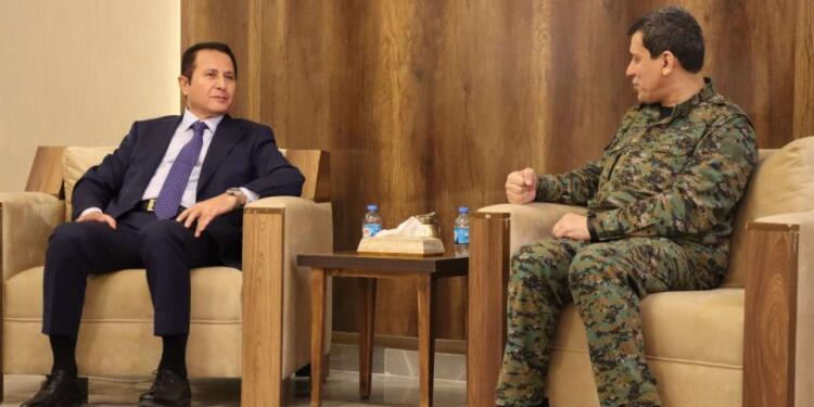 Mazlum Abdî, Mesûd Barzanî’nin temsilcisini kabul etti