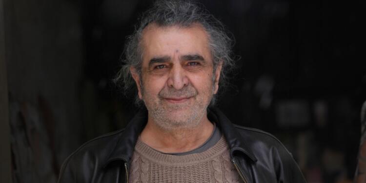 Ressam Timur Çelik hayatını kaybetti