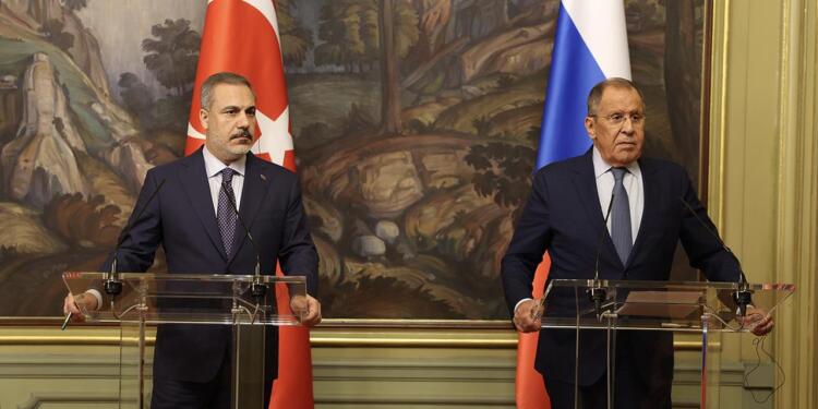 Hakan Fidan, Sergey Lavrov ile görüştü