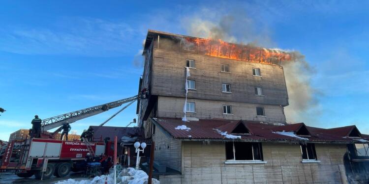 Yangın nedeniyle gözaltı sayısı 12’ye çıktı