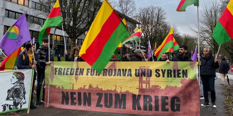 Türkiye konsoloslukları önünde protesto: Saldırıları durdurun