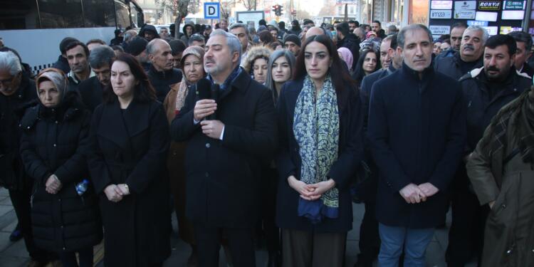 ‘Ölünün defin hakkı, ailelerin yas hakkı engellendi’