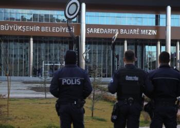 Kayyım gelir gelmez ‘su ve kanalizasyon’ ihalelerini iptal etti