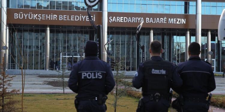 Kayyım gelir gelmez ‘su ve kanalizasyon’ ihalelerini iptal etti