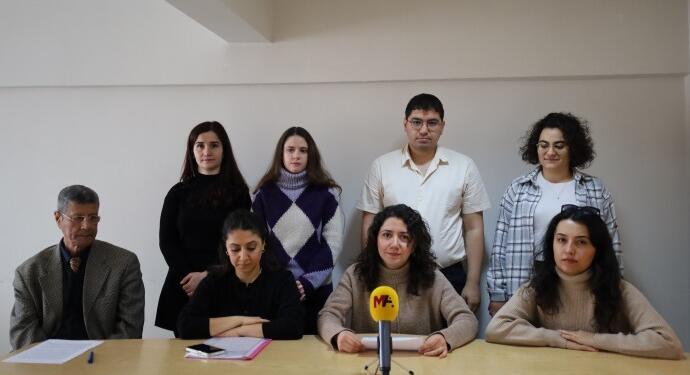 Savcı avukatların üzerine yürüdü: Teröristsiniz