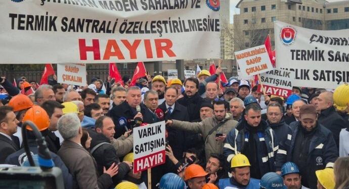 Özelleştirmeye karşı yürüyüş bakanlık önüne son buldu