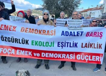 Foça’da kayyımlar ve tutuklamalar protesto edildi