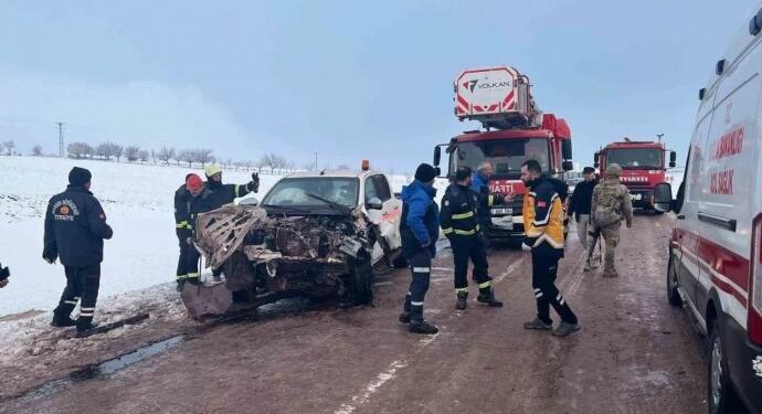Mêrdîn’de trafik kazası: 10 işçi yaralandı