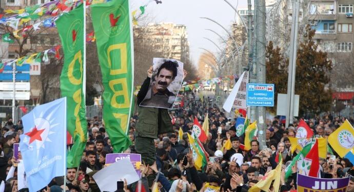 ‘İktidar güven verici pratik adımlar atmalı’