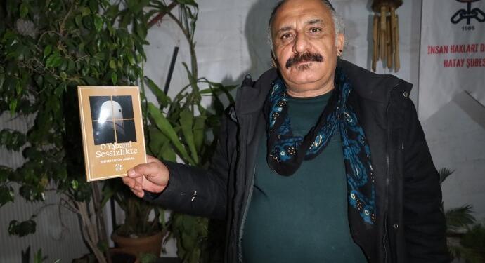 Depremi şiirlerle anlatıyor