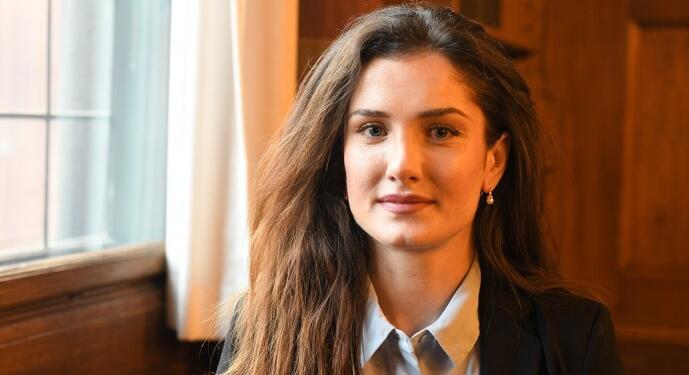 Jino Victoria Doabi: İran’da krizin çözümü devrimdir