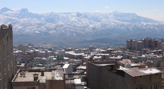 ‘Bizi koruyor denilen kişiler toplumda ahlaksızlığı yayıyor’