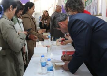 Riha’da Yüksekdağ’ın ‘Sınırsız Savunmalar’ kitabına imza günü