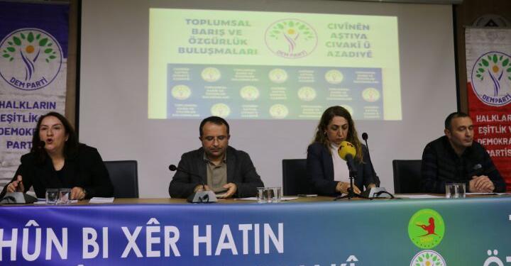 ‘Barış ve özgürlük’ buluşması: Öcalan’ın iradesinin arkasındayız