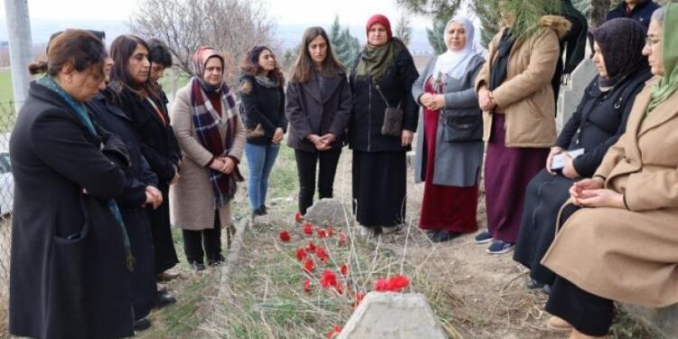 TJA’dan Gülistan Tara’nın mezarına ziyaret