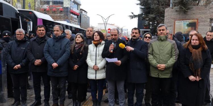 HDK tutuklamalarına tepki: Bu bir kumpas davasıdır