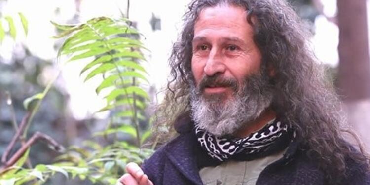 ‘Beyaz Bayrak’ davasında İHD’li Adnan Vural’a ceza verildi