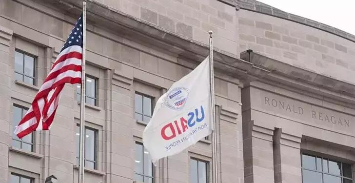 Beyaz Saray: Suriye’deki El Kaidelilere yardım yapılmış