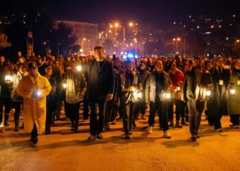 Depremlerde yaşamını yitirenler anıldı: Unutmak yok, affetmek yok
