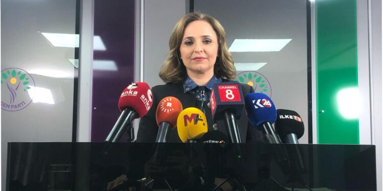 ‘Öcalan’dan Kandil’e, Kuzey ve Doğu Suriye’ye ve Avrupa’ya mektup gitti’