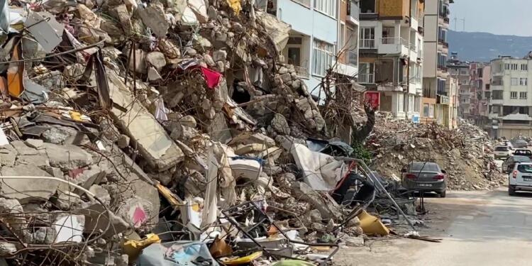 103 kişinin hayatını kaybettiği apartmanın müteahhidi tahliye edildi