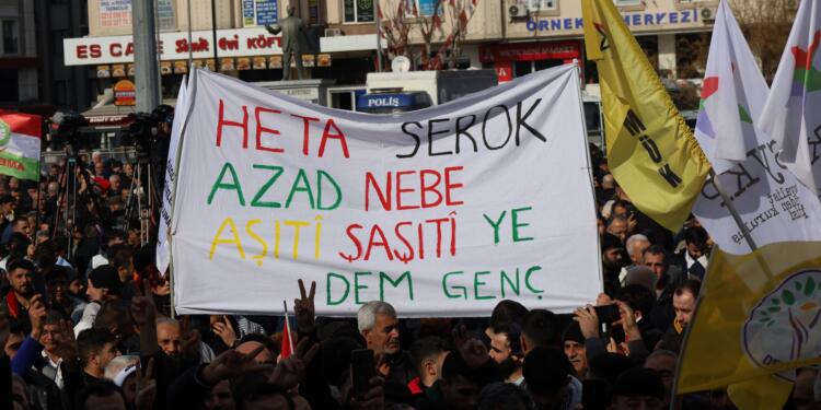 Esenyurt’ta miting: İmralı’dan mesaj net, Türkiye’nin demokratikleşmesidir