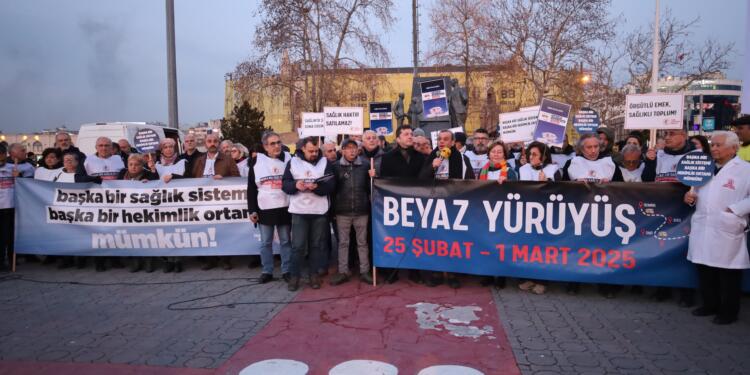 TTB, ‘Büyük Hekim Buluşması’ için ‘Beyaz Yürüyüş’ başlattı