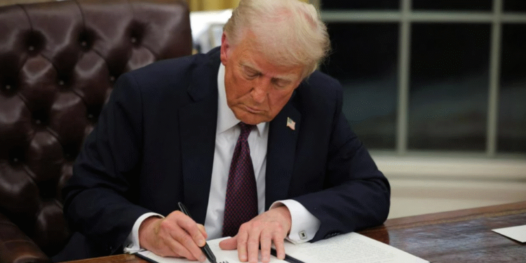 ABD ek gümrük vergileri kararını askıya aldı