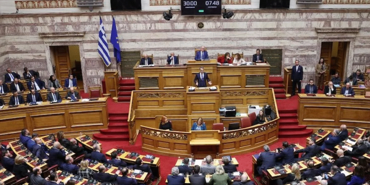 Yunanistan’da cumhurbaşkanı seçimi dördüncü tura kaldı