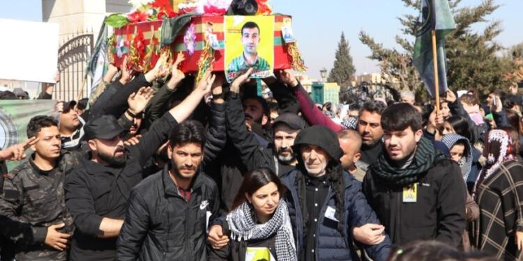 Gazeteci Egîd Roj Hesekê’de toprağa verildi