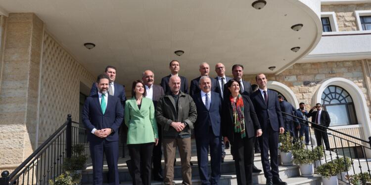 YNK: Kürt sorunu çözülmedikçe bölgede tam barış ve istikrar sağlanamaz