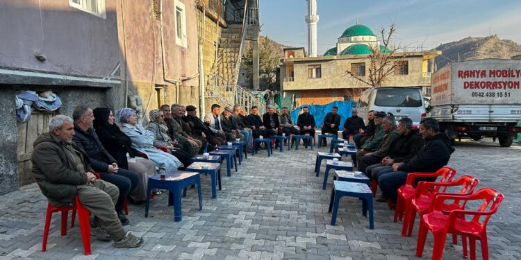 Saldırıya uğrayan Faysal Babat’a kitlesel ziyaret