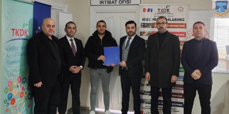 Şirnex’te talanı da rantı da AKP’li başkan yapıyor