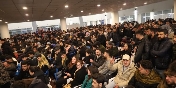 Nöbet eyleminde gençlik forumu: Gün Dewrimci Kawa olma günüdür