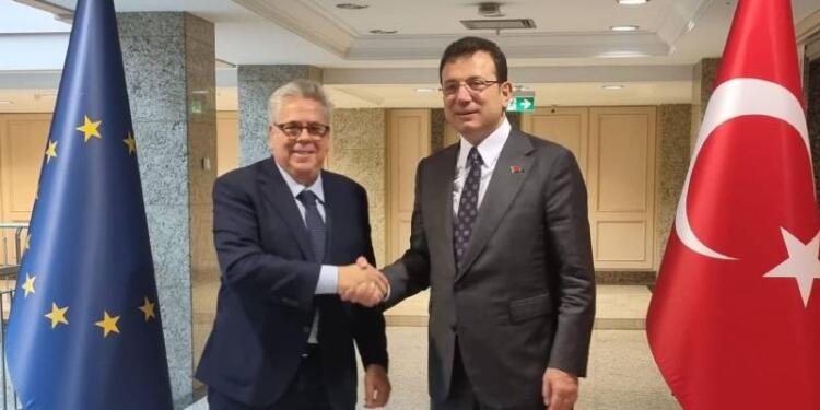 AP Raportörü: Otoriter devlete doğru tam gaz