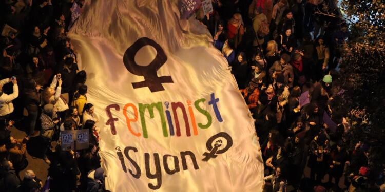 Feminist Gece Yürüyüşü: Özgürlüğe kadar bu isyan bitmeyecek