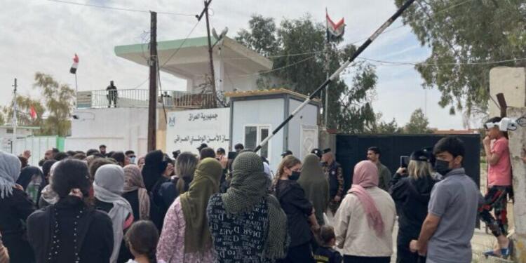 Êzidî aileler esir alınan çocukları için 14 ülkeye mektup gönderdi