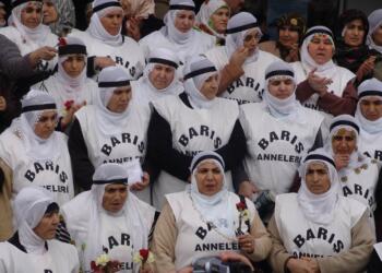 Barış Anneleri: Newroz’da Önderimizi görmek istiyoruz