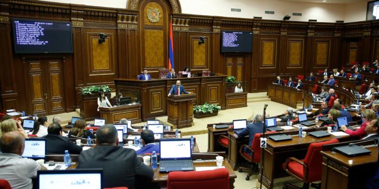 Ermenistan Meclisi AB süreci için onay verdi